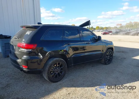 2017 Jeep Grand Cherokee Altitude 4X2 from USA, damaged, VIN 1C4RJEAGXHC877845